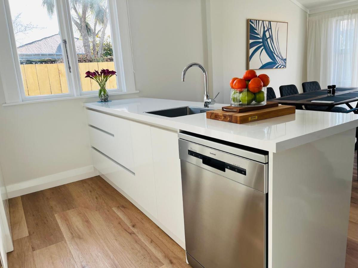 Luxurious Home Close To Beach Dunedin Extérieur photo